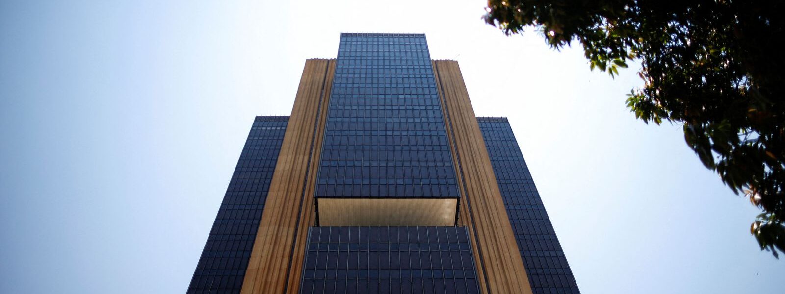 copom-eleva-juros-basicos-da-economia-para-10,75%-ao-ano