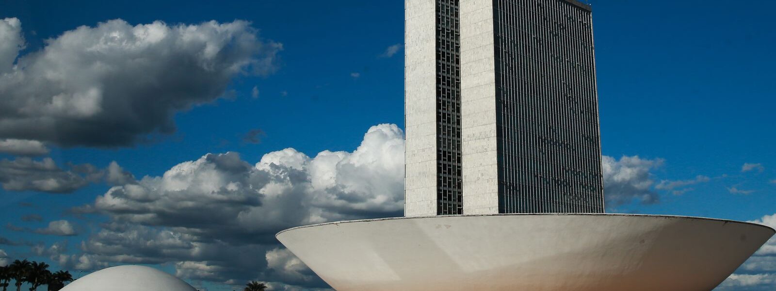 pec-da-transicao-deve-cair-para-2-anos,-mas-valor-sera-mantido